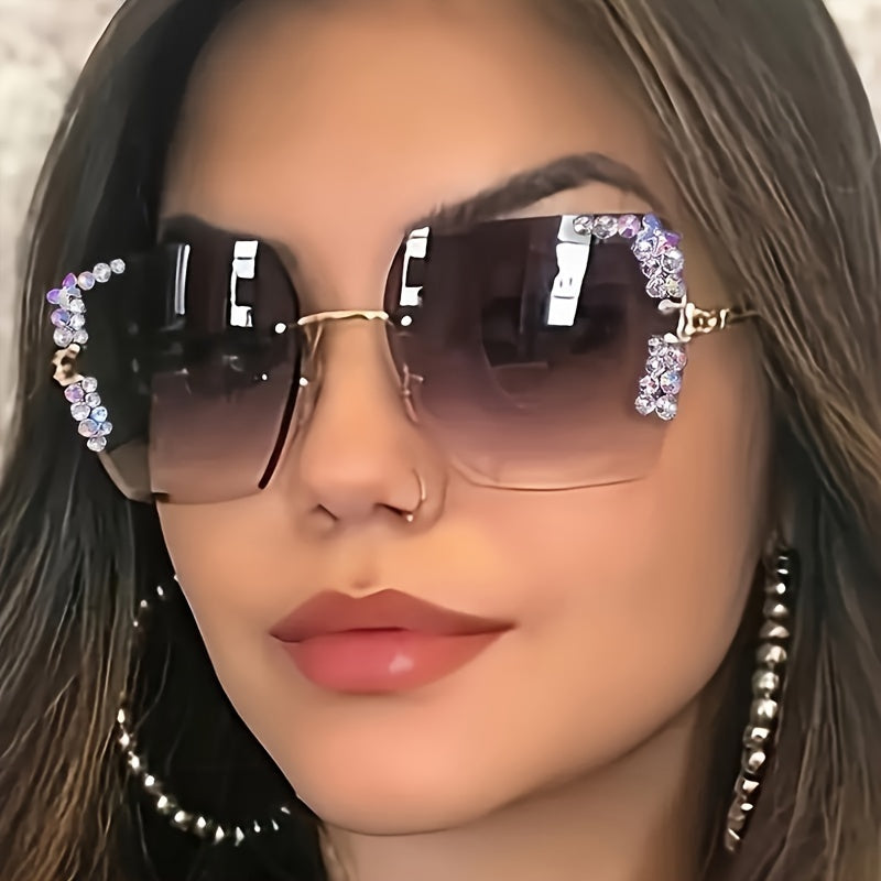 Oversized Gradient Rimless Sunglasses
