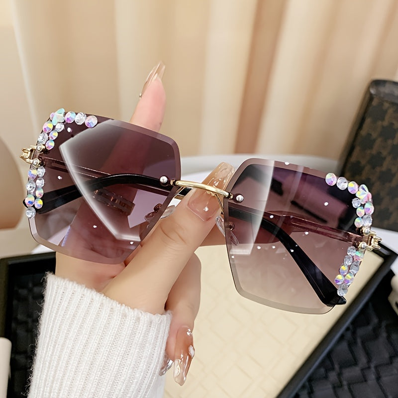 Oversized Gradient Rimless Sunglasses