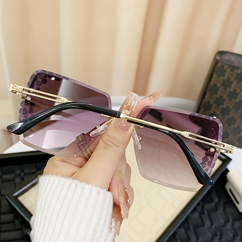 Oversized Gradient Rimless Sunglasses